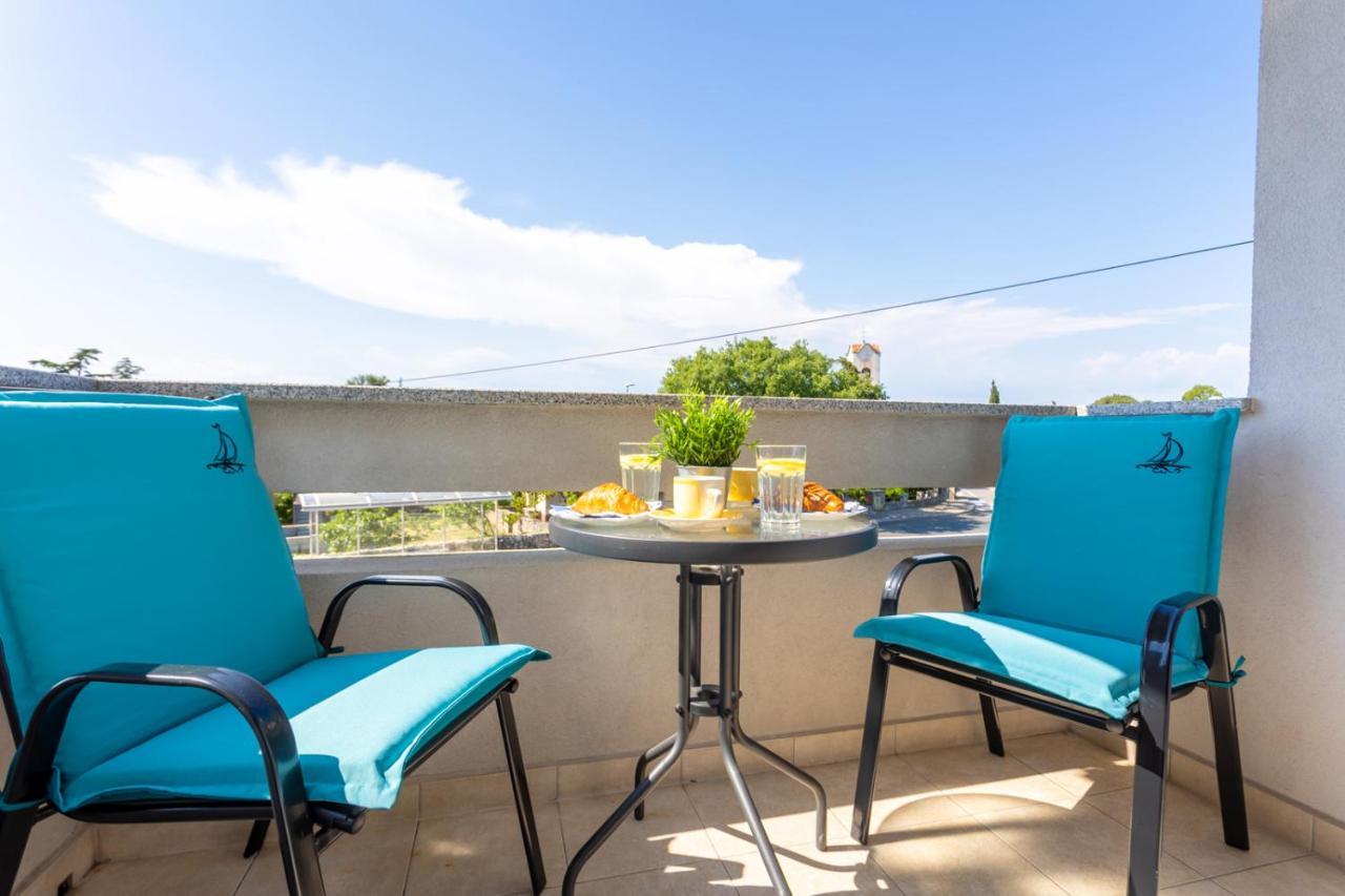 מאלינסקה Apartment Demo מראה חיצוני תמונה