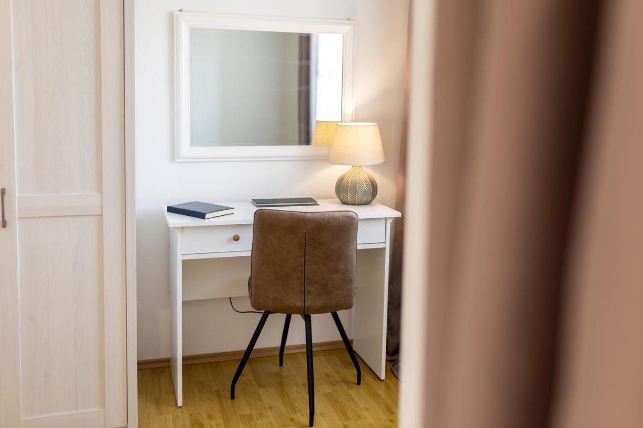 מאלינסקה Apartment Demo מראה חיצוני תמונה