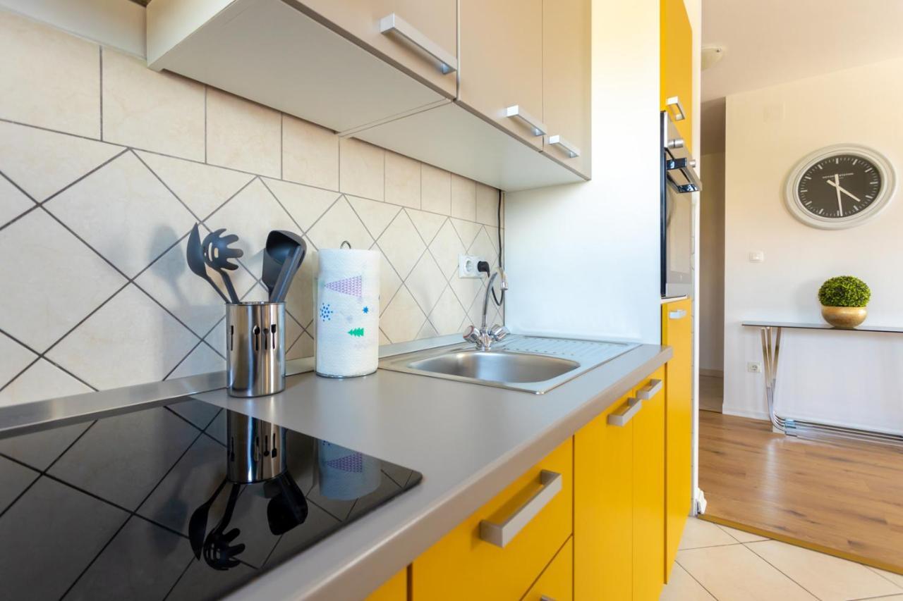 מאלינסקה Apartment Demo מראה חיצוני תמונה